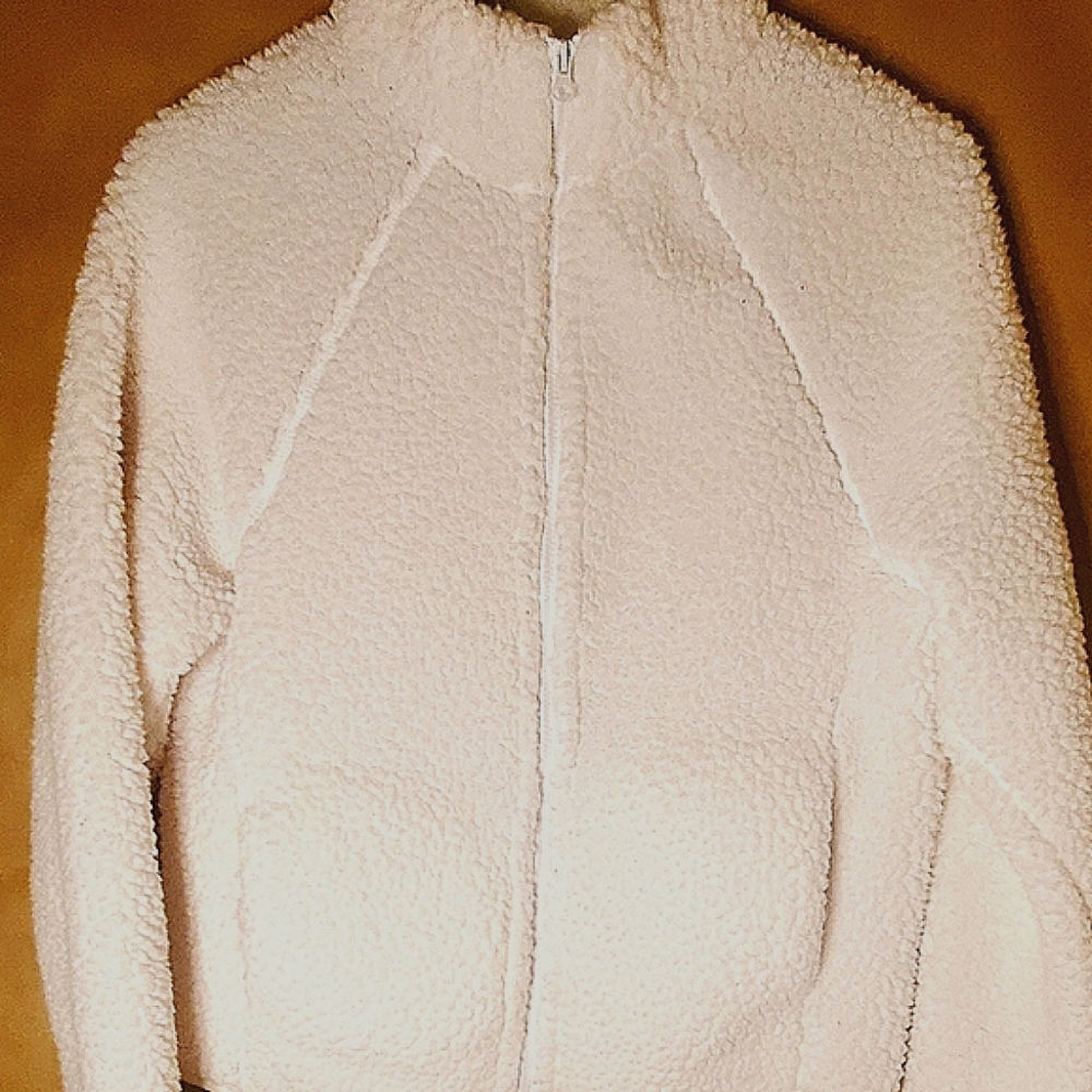 Double Zero Ultra Soft and Cozy Zippered Fleece 🐑🤍💙🤍💙
